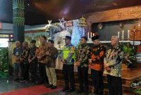 Bupati Afif Nurhidayat bersama Forkopimda meninjau sejumlah gereja.