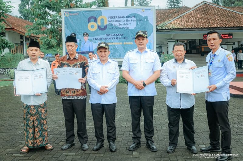 Apel Luar Biasa Hari Bhakti PU ke-80 yang digelar di halaman Kantor DPUPR Wonosobo, Rabu (3/12/2025).