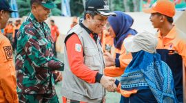 Bupati Wonosobo, Afif Nurhidauat usai apel kesiapsiagaan relawan penanggulangan bencana dan kebakaran di Kaliwiro.