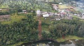 Longsor di Kawasan Telaga Menjer Wonosobo.