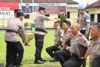 Polres Wonosobo menggelar upacara kenaikan pangkat pengabdian dan kenaikan pangkat reguler periode 1 Januari 2026.