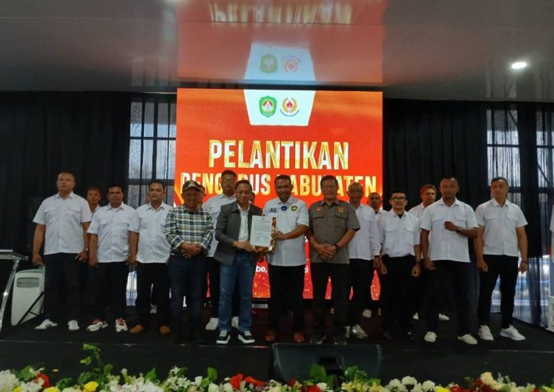 Pelantikan pengurus Persatuan Tinju Amatir Indonesia (PERTINA) Kabupaten Wonosobo periode 2026-2030, Selasa (17/2/2026).