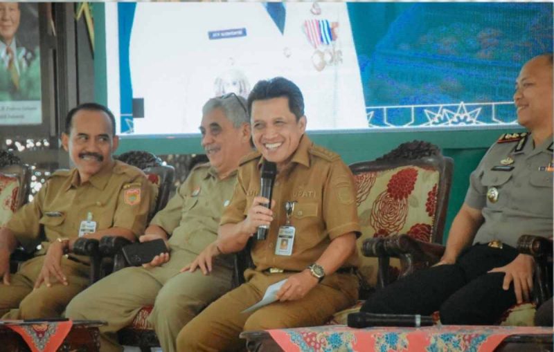 Bupati Afif Nurhidayat saat Rapat Koordinasi Lintas Sektoral di Pendopo Bupati Wonosobo, Senin (23/2/2026). 