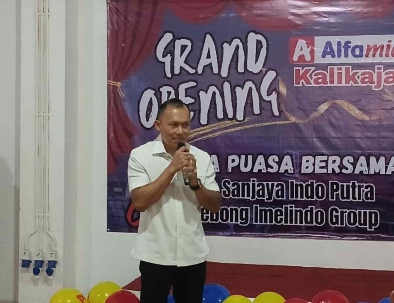 Owner Alfamidi Kalikajar, Triana Widodo.
