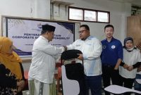 Penyaluran bantuan CSR berupa kursi sekolah ke Pondok Pesantren Al-Falah Berbaur Sapuran Kabupaten Wonosobo.