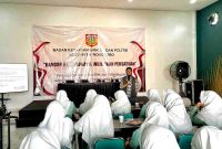 Salah satu narasumber, Erwin Abdillah jurnalis Kabar Wonosobo saat menyampaikan materi.