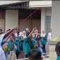Aksi Mahasiswa Unsiq Wonosobo di depan rektorat.