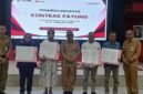 Penandatanganan kontrak payung dua tahunan bersama belasan vendor di Ruang Mangoen Kusumo Setda Wonosobo.