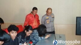 Kapolres Wonosobo, M. Akbar Kasim Bantilan saat meninjau Turnamen Mobile Legends Kapolres Cup 2026.