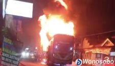 Bus milik perusahaan otobus Putra Perdana terbakar hebat di wilayah Kecamatan Selomerto, Kabupaten Wonosobo.