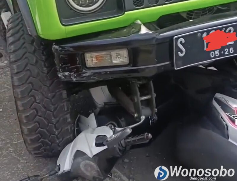 Mobil jeep wisata terlibat kecelakaan di wilayah Menjer, Garung, Wonosobo.