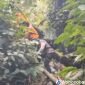 Tim SAR gabungan saat menyusuri Gunung Bismo mencari dua remaja yang hilang misterius.
