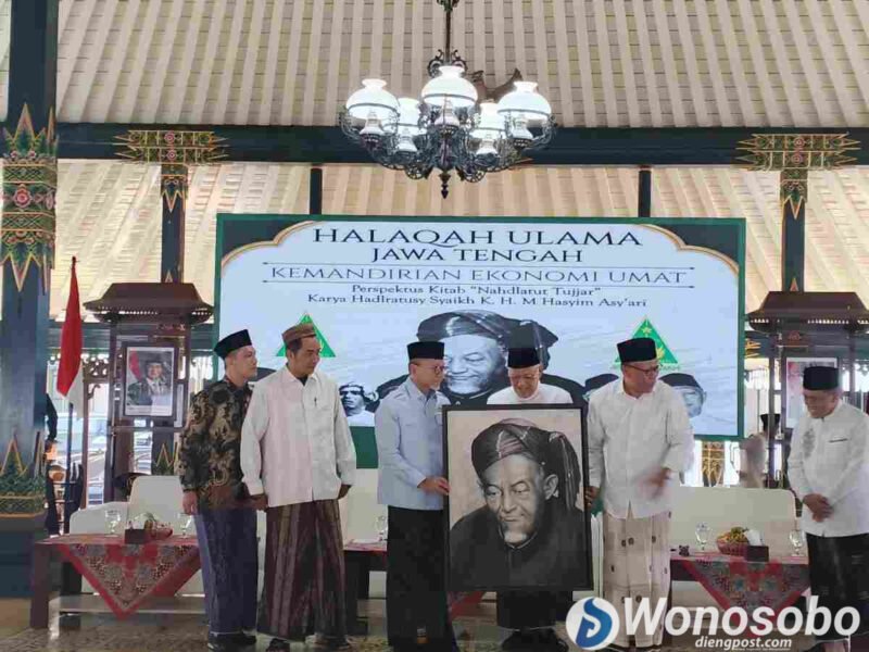 Acara Halaqah Ulama Jawa Tengah bertema Kemandirian Ekonomi Umat di Pendopo Bupati Wonosobo, Minggu (12/7/2026).