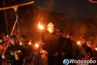 Prosesi tapa bisu dalam rangkaian Hari Jadi ke 201 Wonosobo.