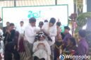 Tradisi sakral Ruwat Cukur Rambut Gimbal kembali digelar di Pendopo Bupati Wonosobo, Jumat (24/7/2026). 