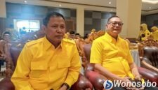 Wakil Ketua DPD Golkar Jateng, Anton Lami Suhadi (kanan) bersama Ketua DPD II Golkar Wonosobo, Imam Teguh.