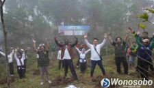Penanaman di lereng Gunung Kembang, tepatnya di Desa Keseneng, Kecamatan Mojotengah, Kabupaten Wonosobo, Kamis (30/7/2026).