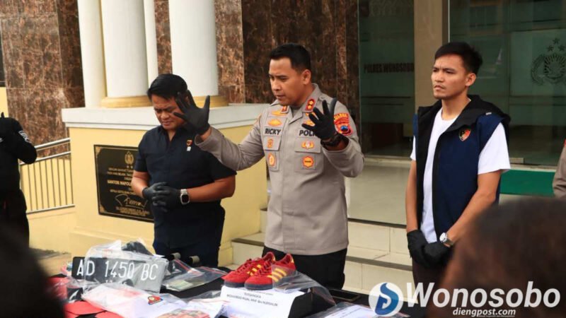 Polres Wonosobo menggelar pers rilis kasus perampokan SPBU Selokromo.