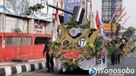 Gelaran Karnaval Kemerdekaan Wonosobo berlangsung sangat meriah pada Selasa (18/8/2026).